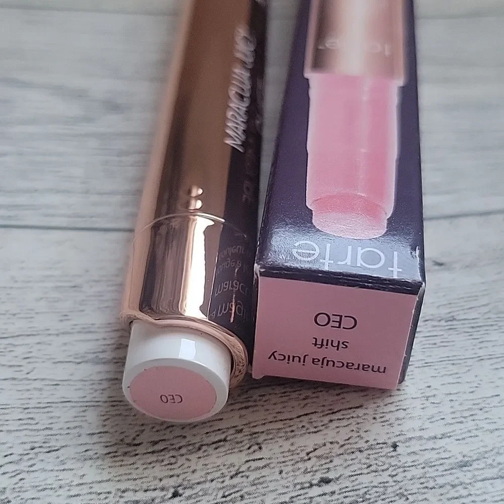 Tarte Maracuja Lip Plump Juicy Shift in CEO Limited Edition